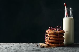 Christmas Cookies and Milk for Holiday Diets