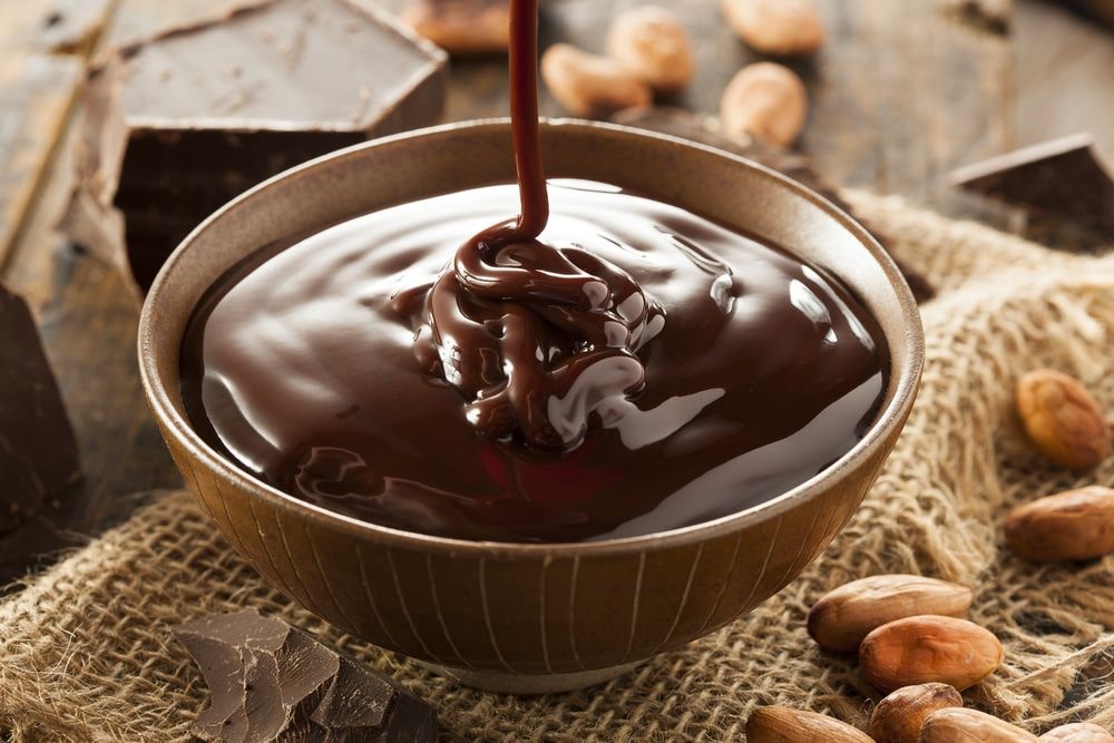 A creamy sause of chocolate that's sugar free.